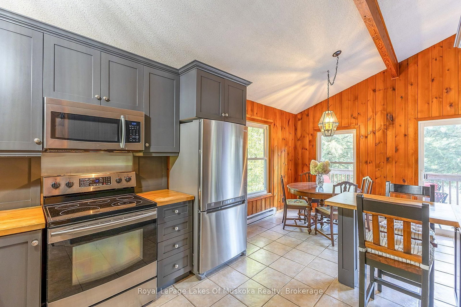 1053 Atkins Lake Road • Bracebridge, ON photo 6