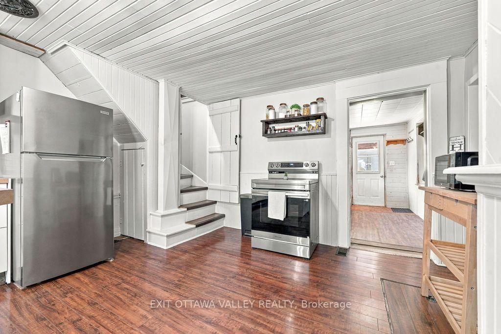 733 Calvin Road • Haley Station, ON photo 21