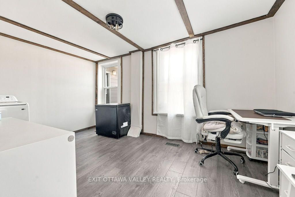 733 Calvin Road • Haley Station, ON photo 25