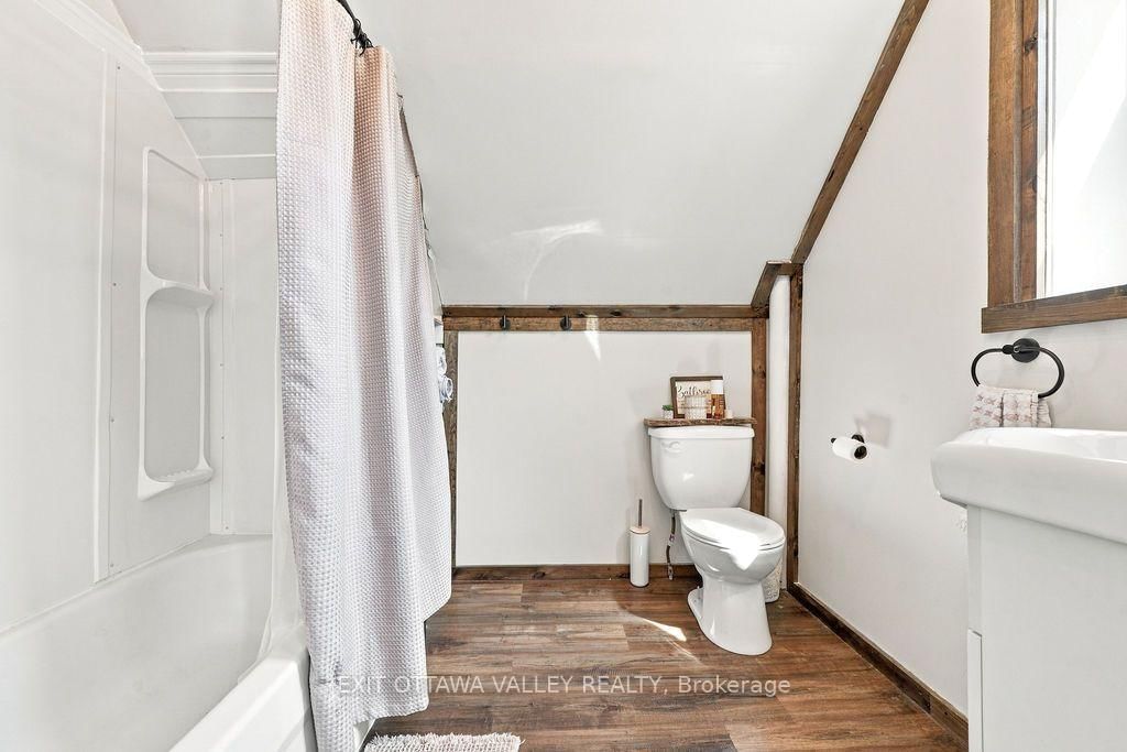 733 Calvin Road • Haley Station, ON photo 33