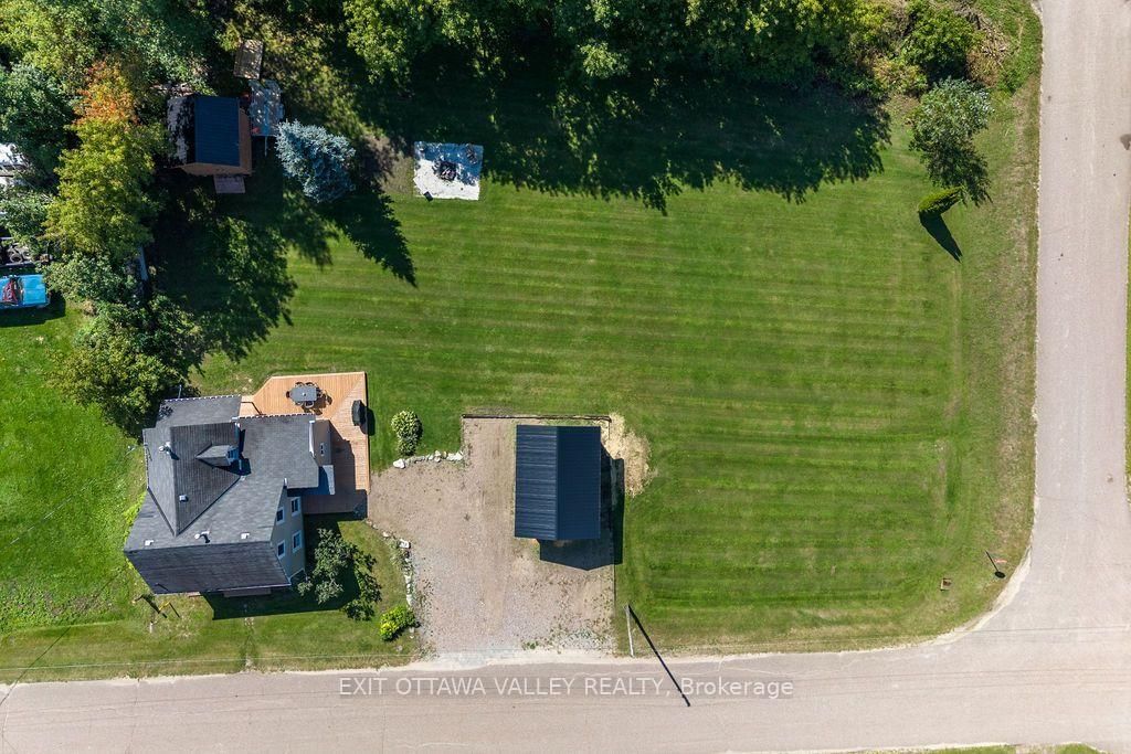 733 Calvin Road • Haley Station, ON photo 38