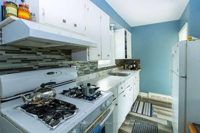 221 STARLIGHT Avenue • London East, ON photo 9