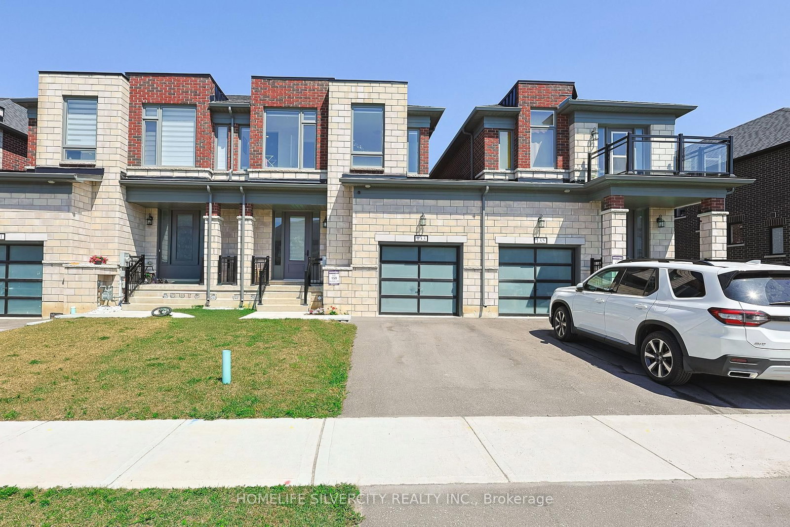 133 Cole Terrace • Woodstock, ON photo 1