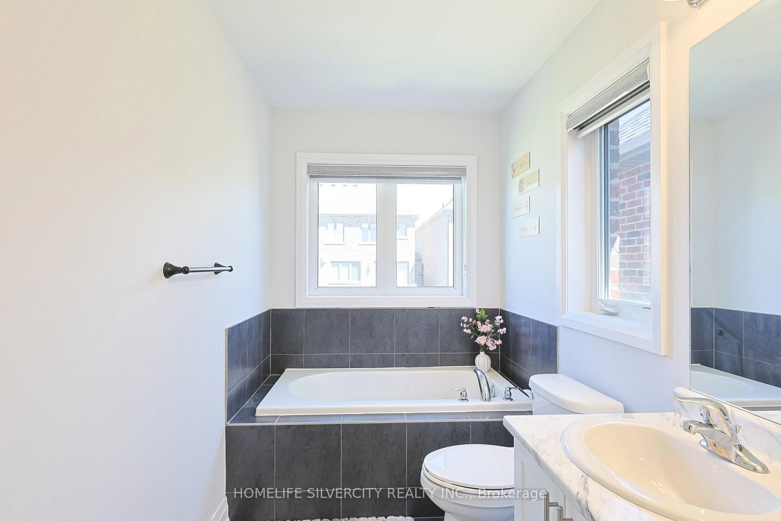 133 Cole Terrace • Woodstock, ON photo 36