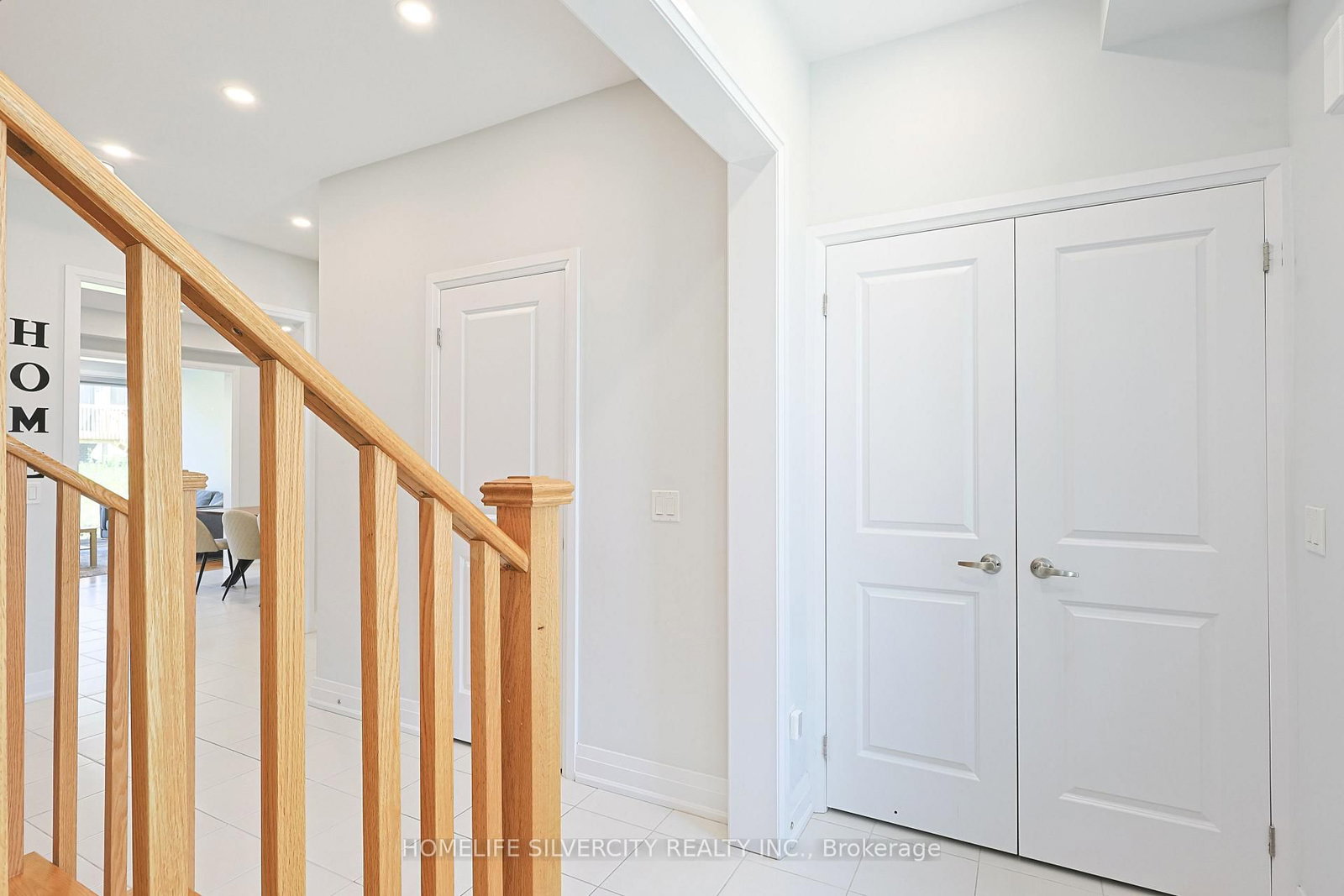 133 Cole Terrace • Woodstock, ON photo 8