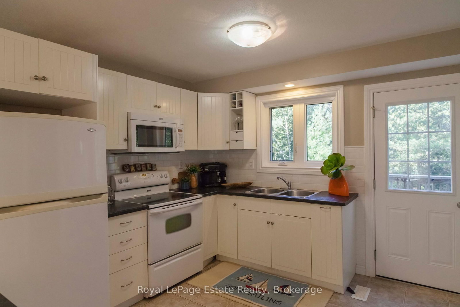 635 Sixth Street N • South Bruce Peninsula, ON photo 23