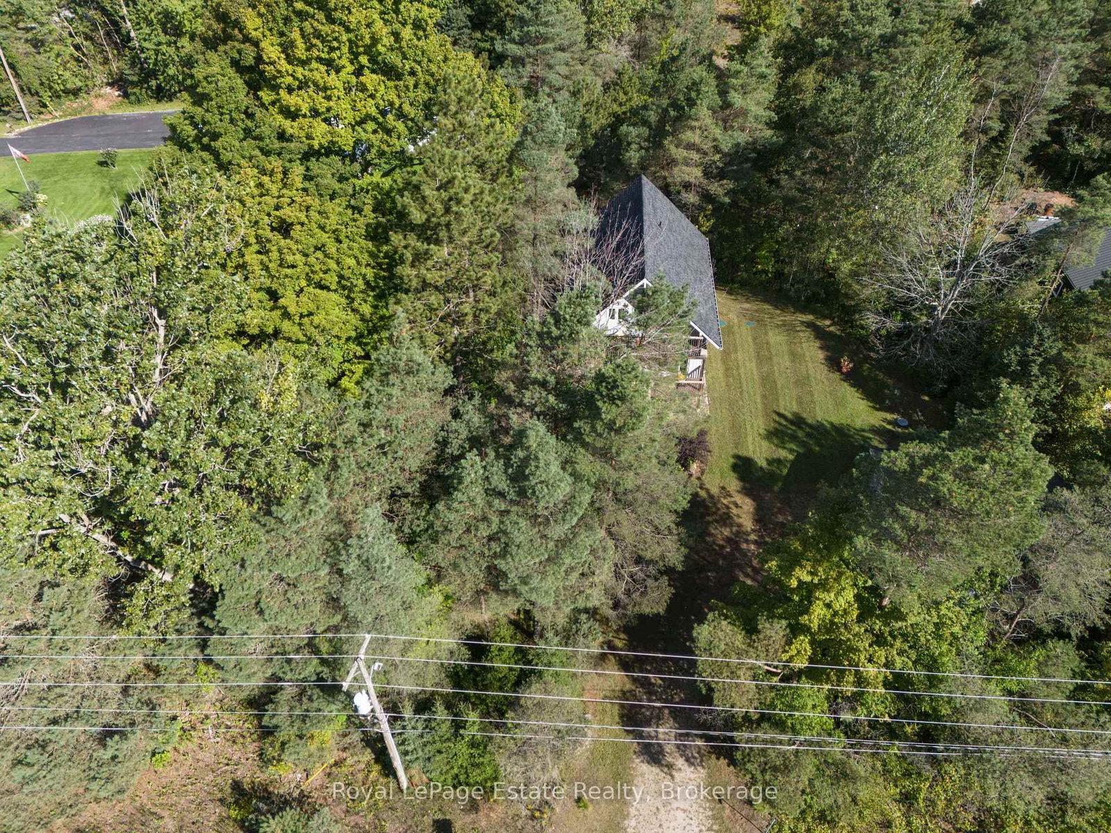635 Sixth Street N • South Bruce Peninsula, ON photo 4