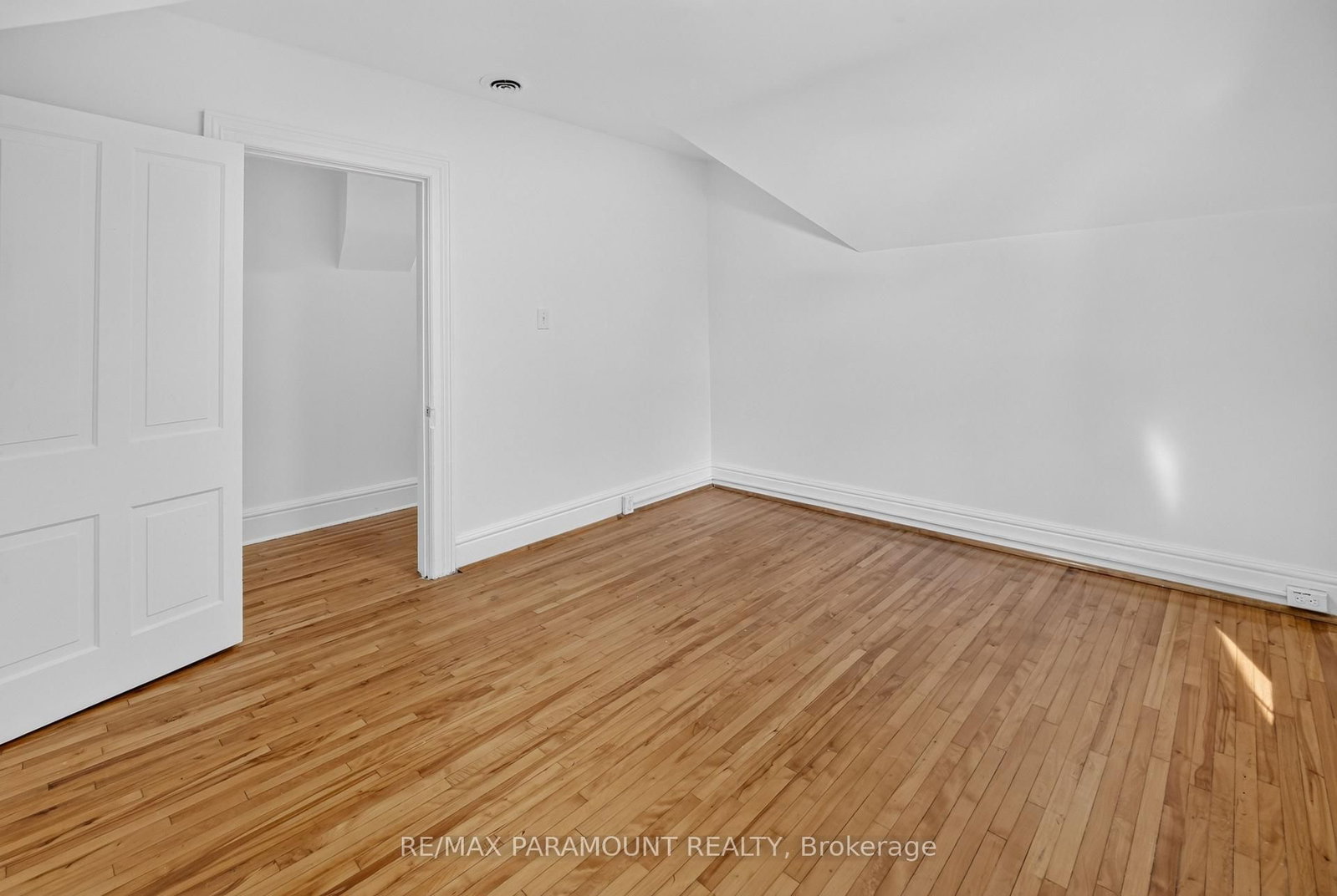83 Concession Street • Cambridge, ON photo 39