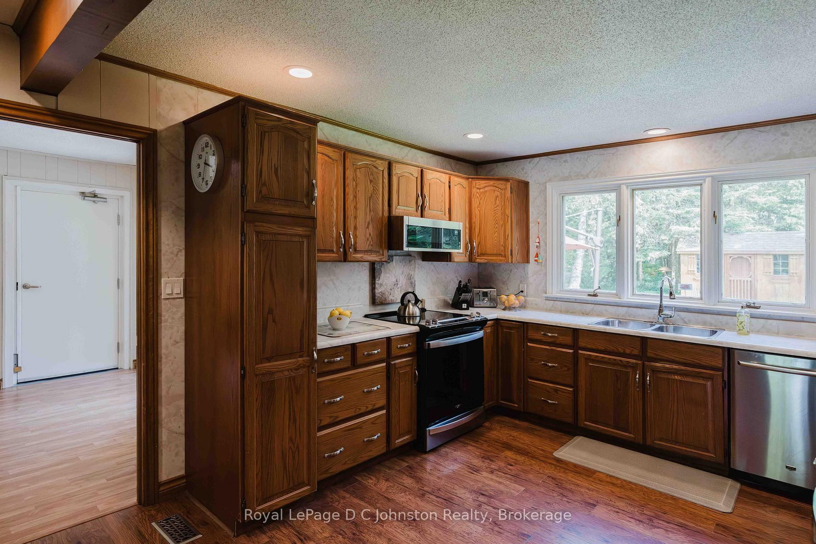 471 Eckford Avenue • Saugeen Shores, ON photo 17