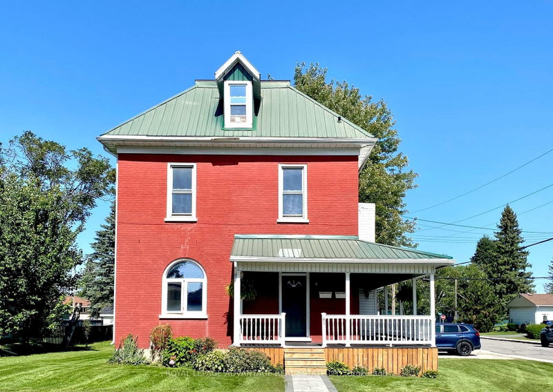 85 Jasper Avenue