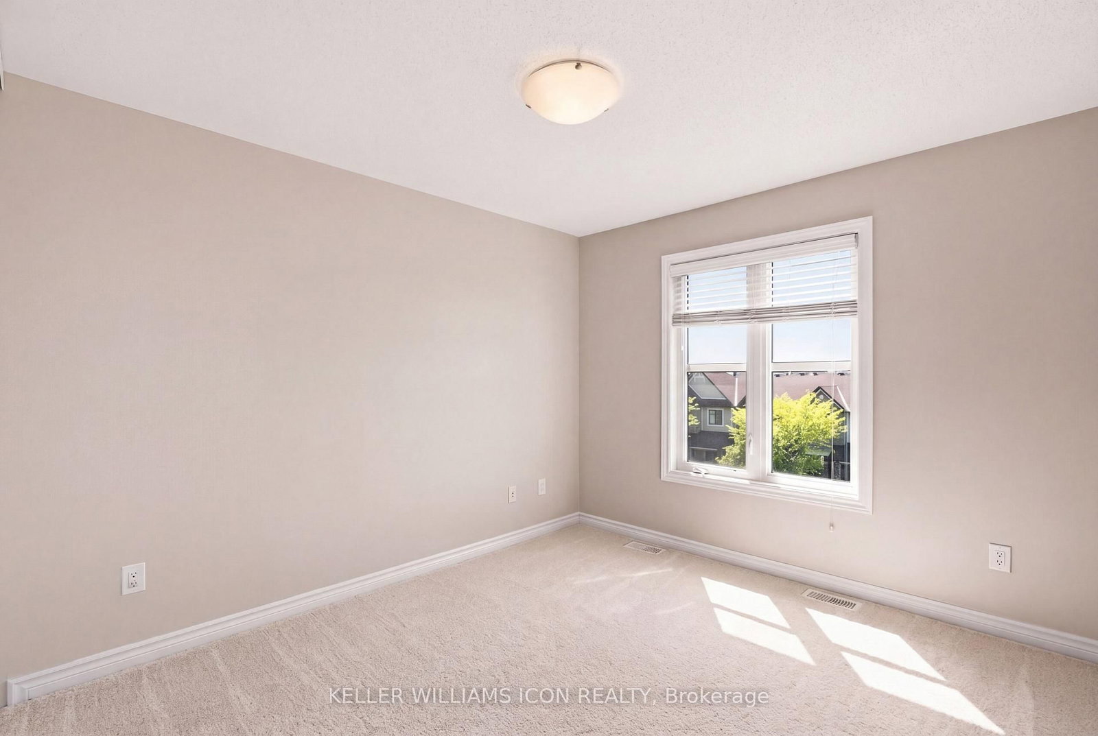 528 Clearbrook Drive • Ottawa, ON photo 15