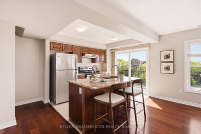 528 Clearbrook Drive • Ottawa, ON photo 3