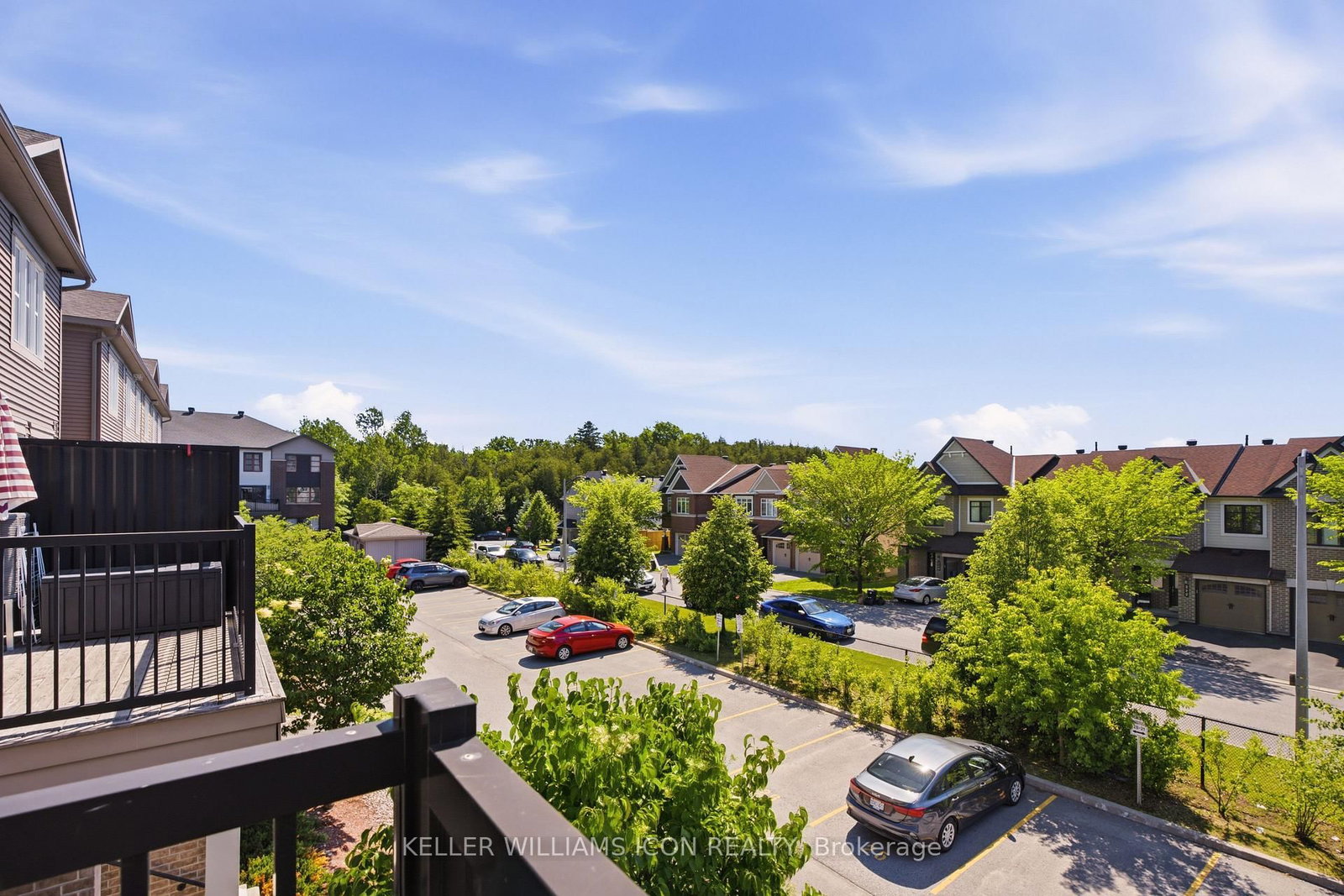 528 Clearbrook Drive • Ottawa, ON photo 5
