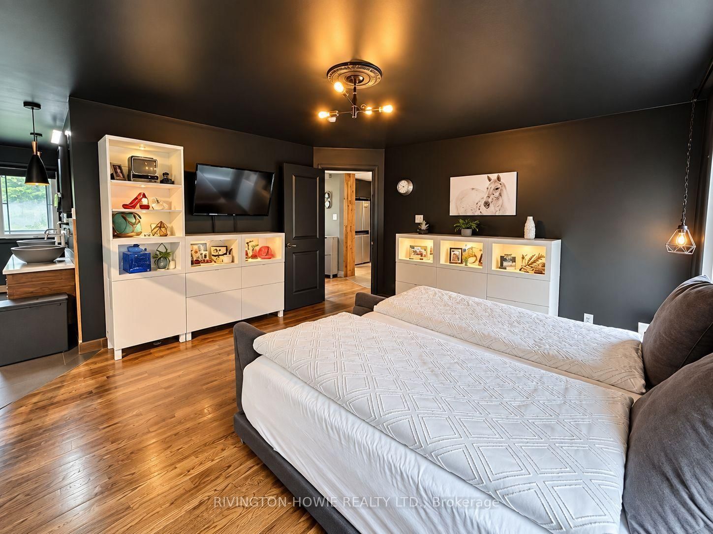 207 Monty Drive • Ottawa, ON photo 12