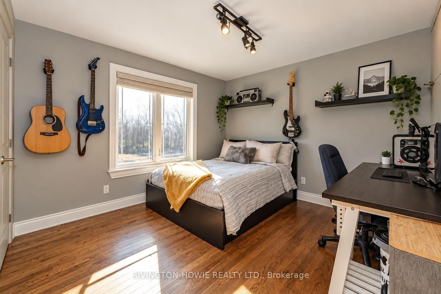207 Monty Drive • Ottawa, ON photo 16