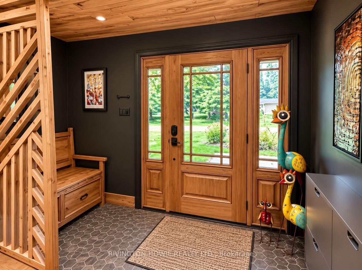 207 Monty Drive • Ottawa, ON photo 4