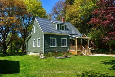 120 Mark Street W • Grey Highlands, ON photo 4