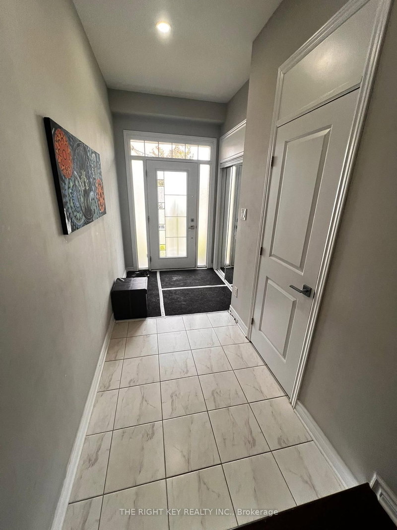 226 Fergus Crescent