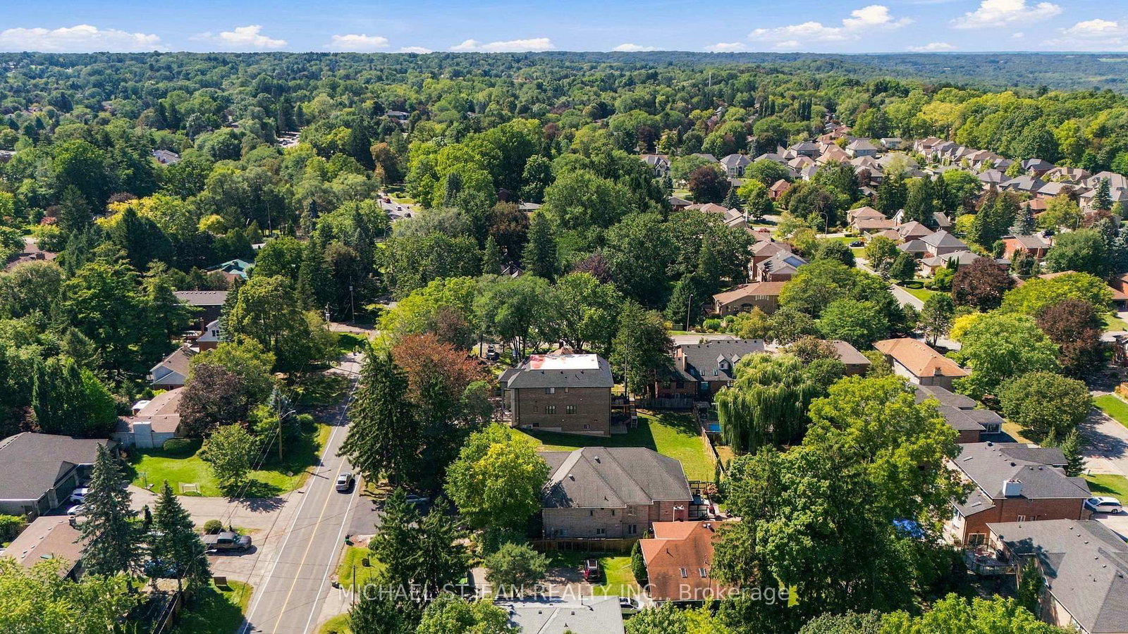 657 Mohawk Road • Hamilton, ON photo 15