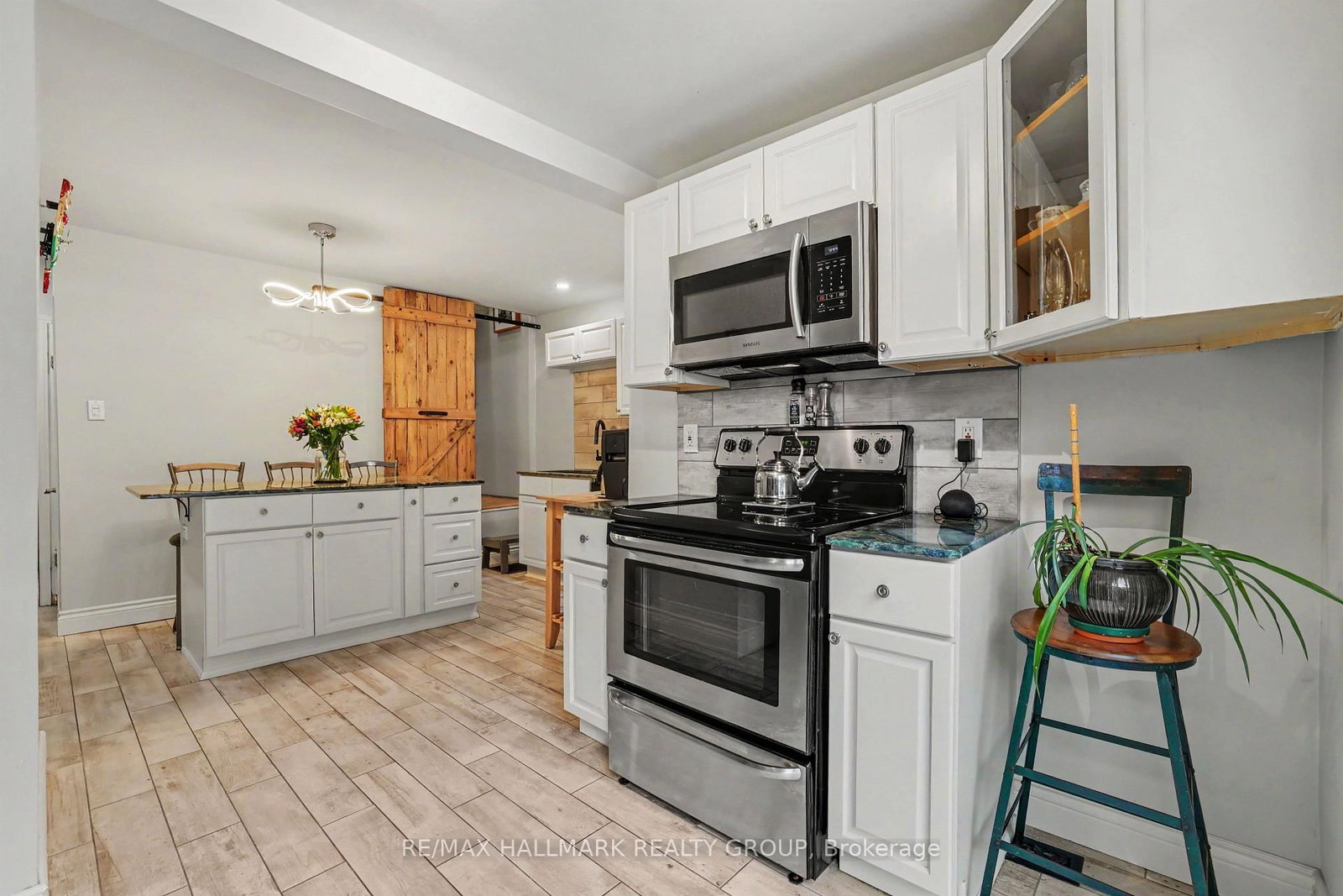 116 Hamilton Avenue N • Ottawa, ON photo 10