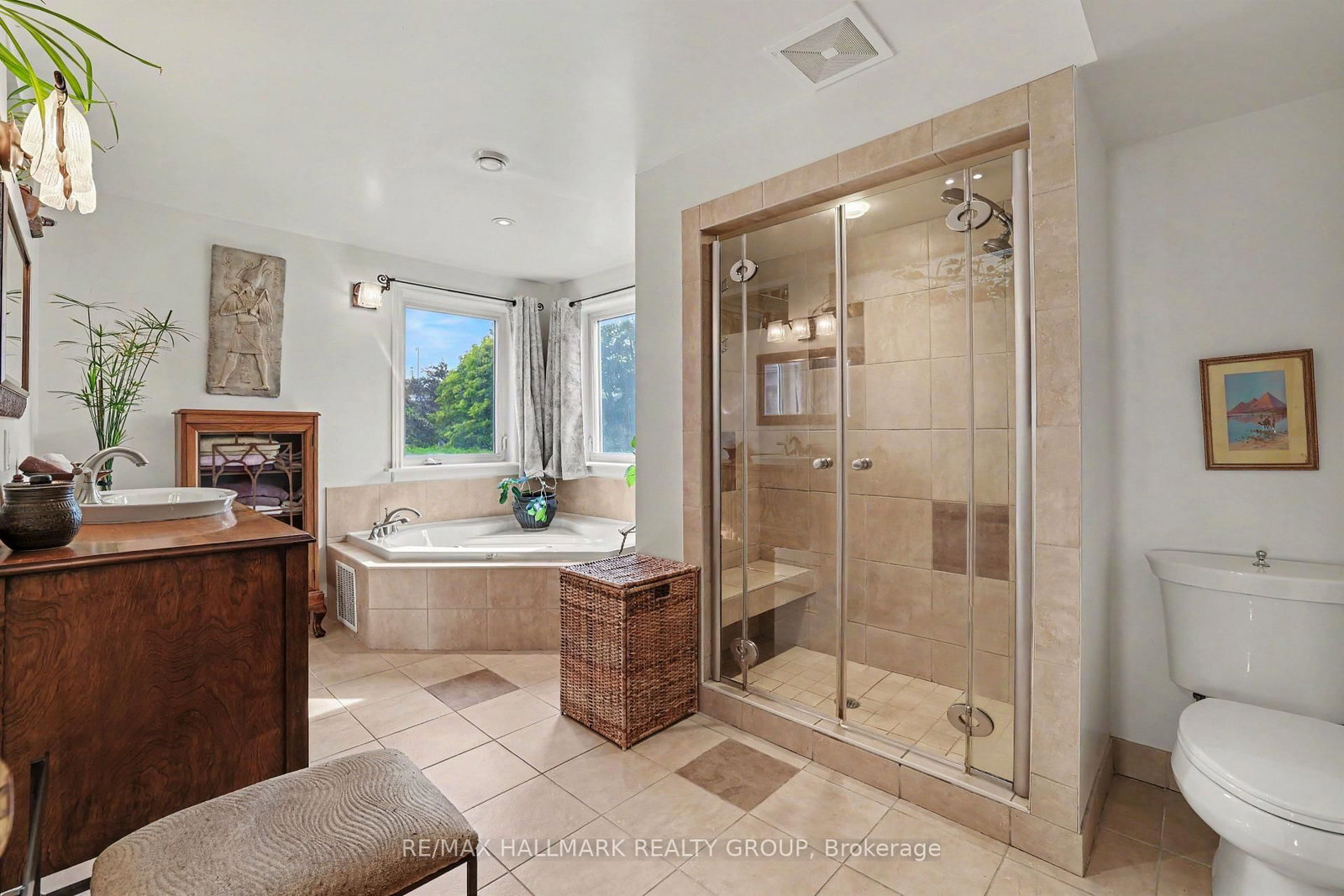 116 Hamilton Avenue N • Ottawa, ON photo 15