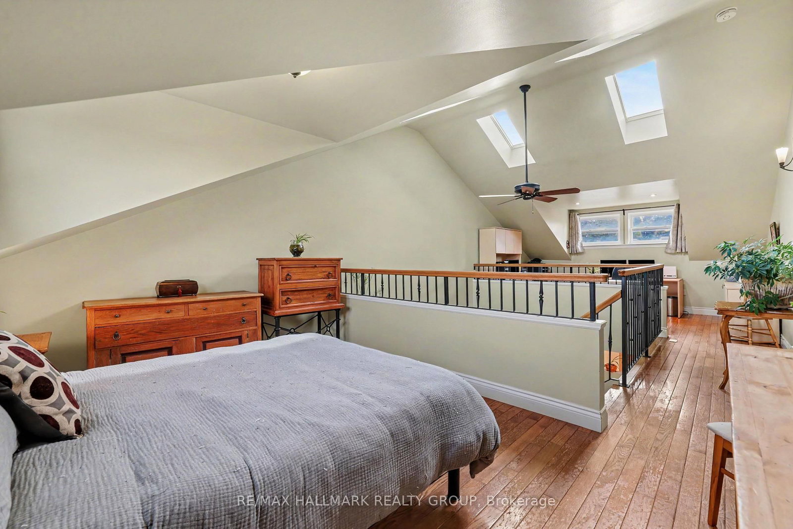116 Hamilton Avenue N • Ottawa, ON photo 17