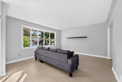338 Millbank Drive • London South, ON photo 9