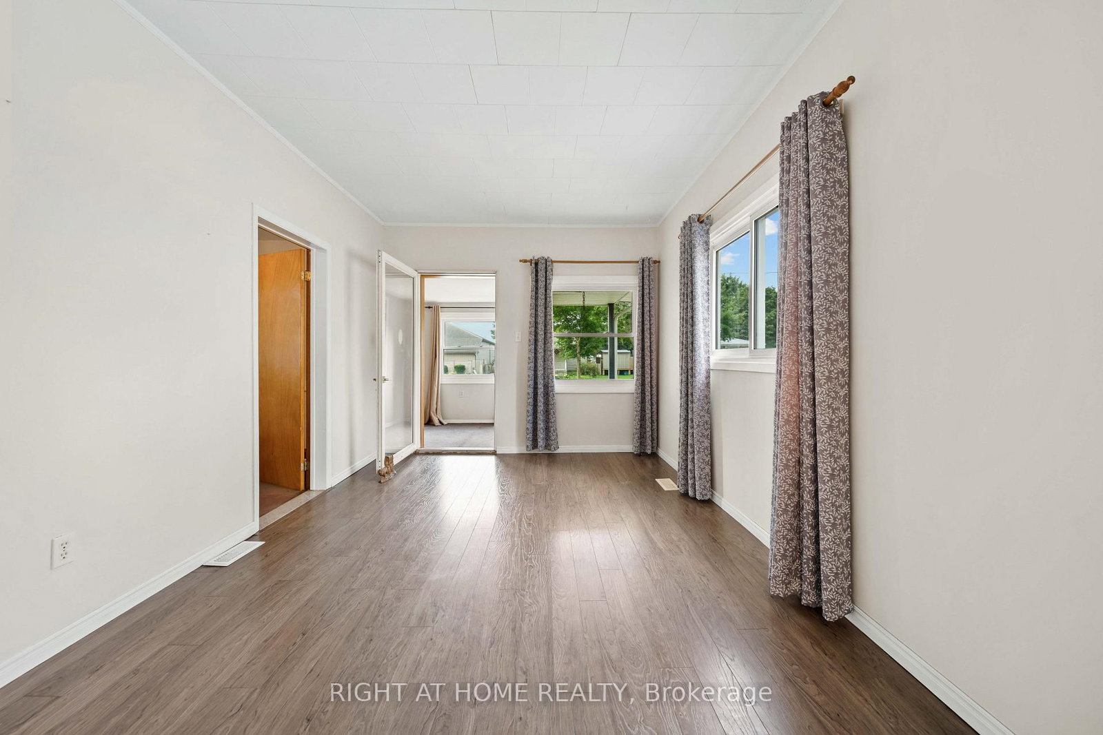 335 Talbot Street E • Aylmer, ON photo 9