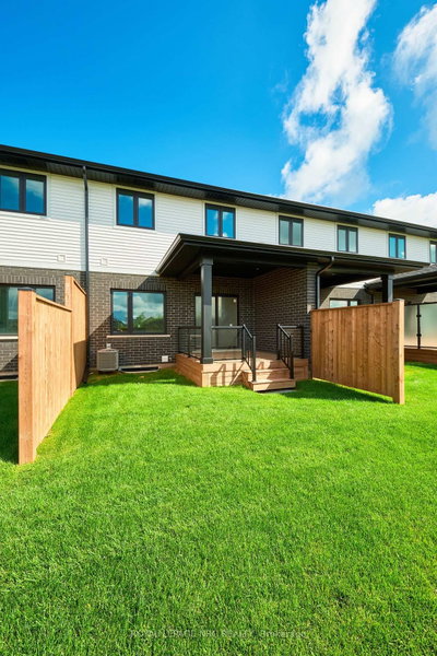49 HARMONY Way • Thorold, ON photo 9