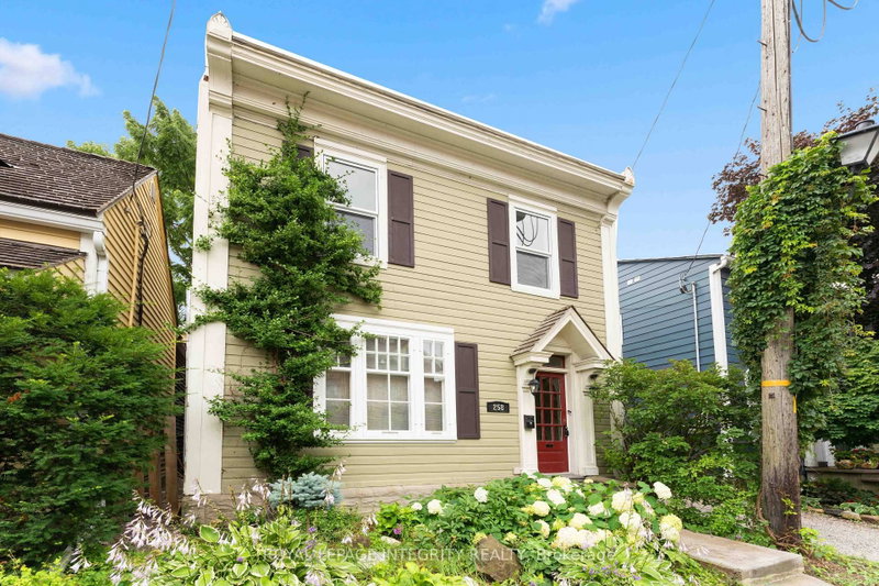 2 - 258 Cathcart Street