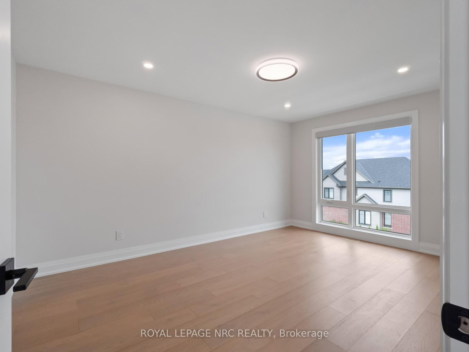 100 Moody Street • Pelham, ON photo 37