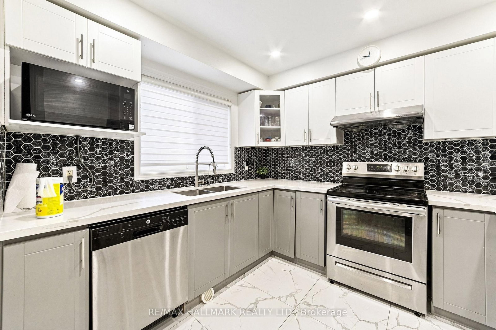 31 Moss Boulevard • #21 • Hamilton, ON photo 12