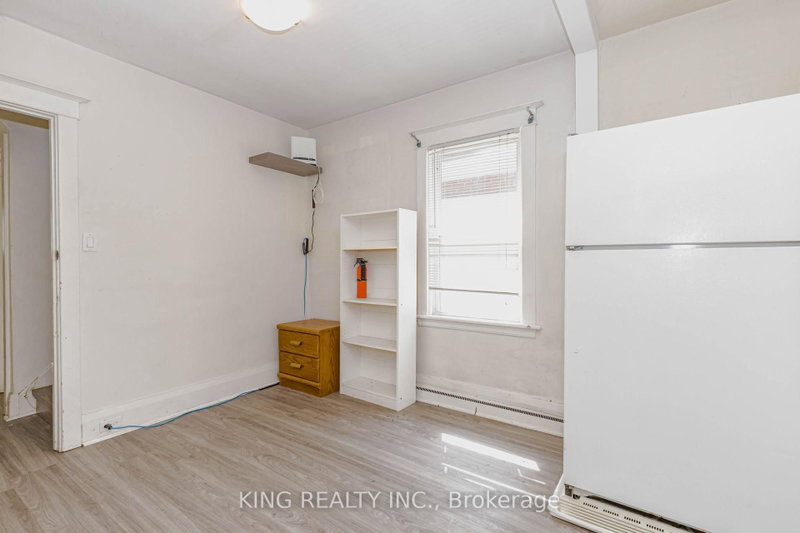 1177 King Street W