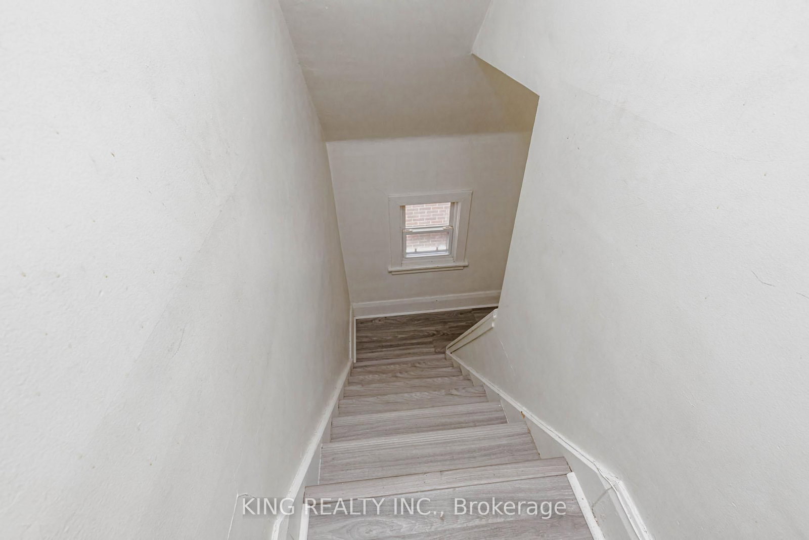 1177 King Street W • Hamilton, ON photo 9