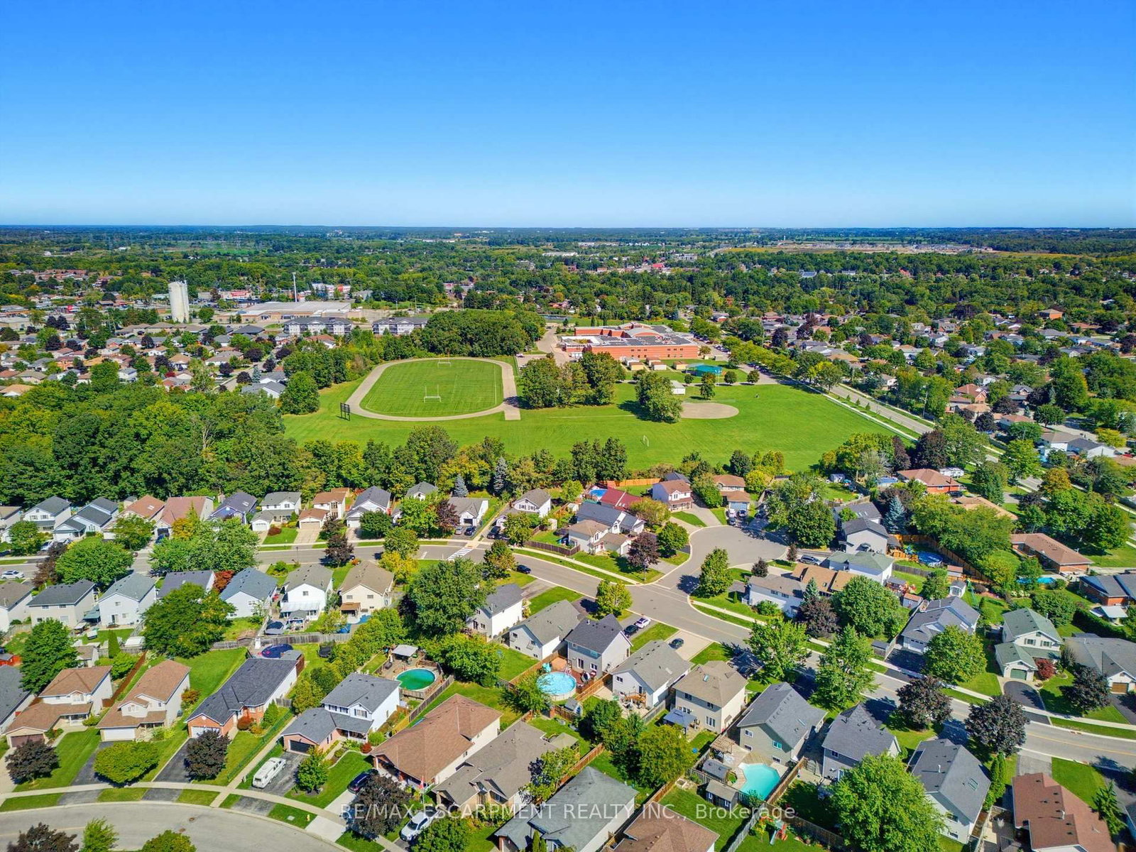 6 Stuart Street W • Haldimand, ON photo 6