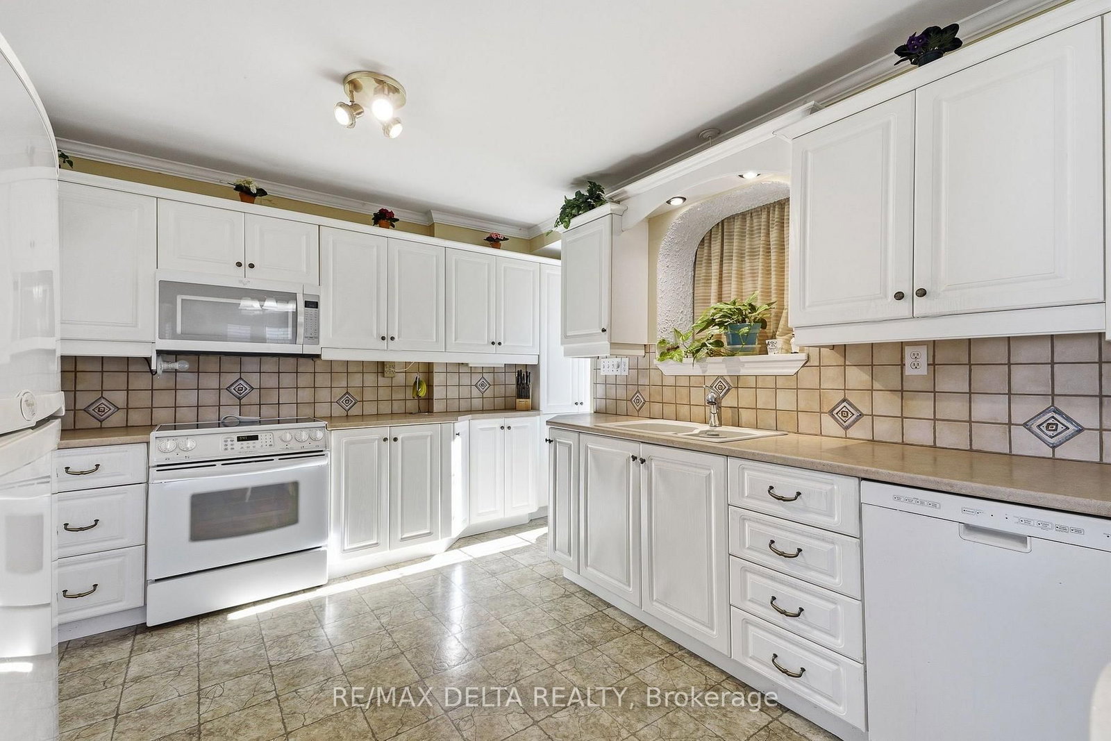 583 Theriault Street • Hawkesbury, ON photo 8