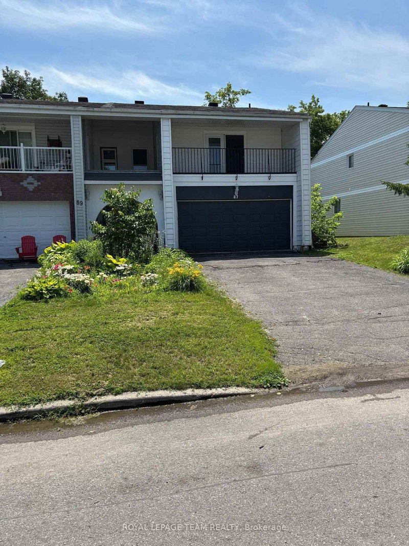 87 Grady Crescent