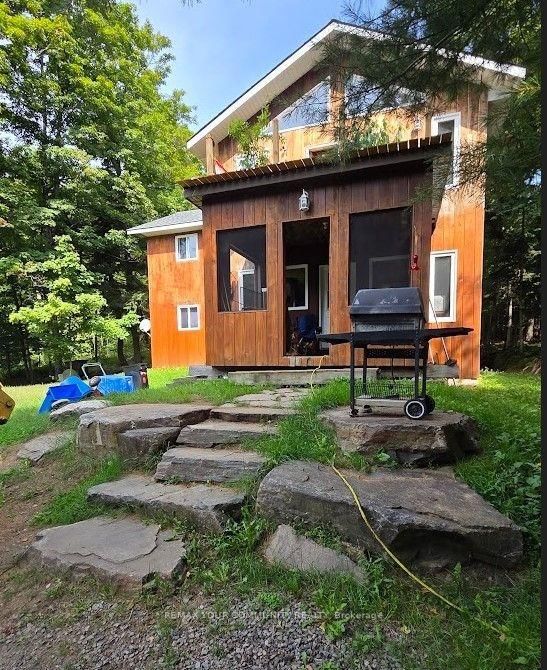 1097 Keysbury Drive • Lake of Bays, ON photo 1
