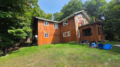 1097 Keysbury Drive • Lake of Bays, ON photo 4