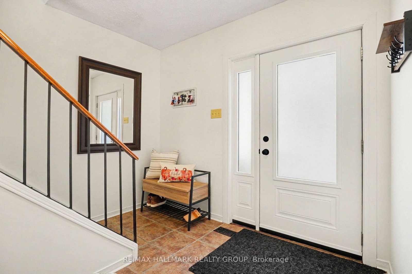 24 Garden Avenue • Perth, ON photo 4