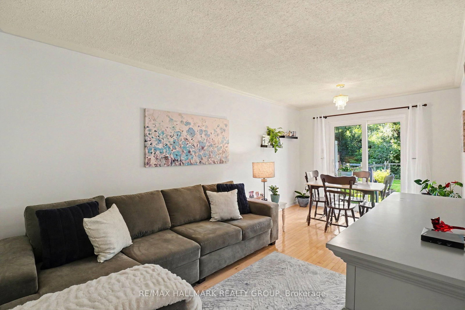 24 Garden Avenue • Perth, ON photo 5