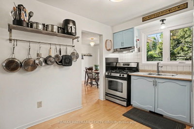 24 Garden Avenue • Perth, ON photo 9