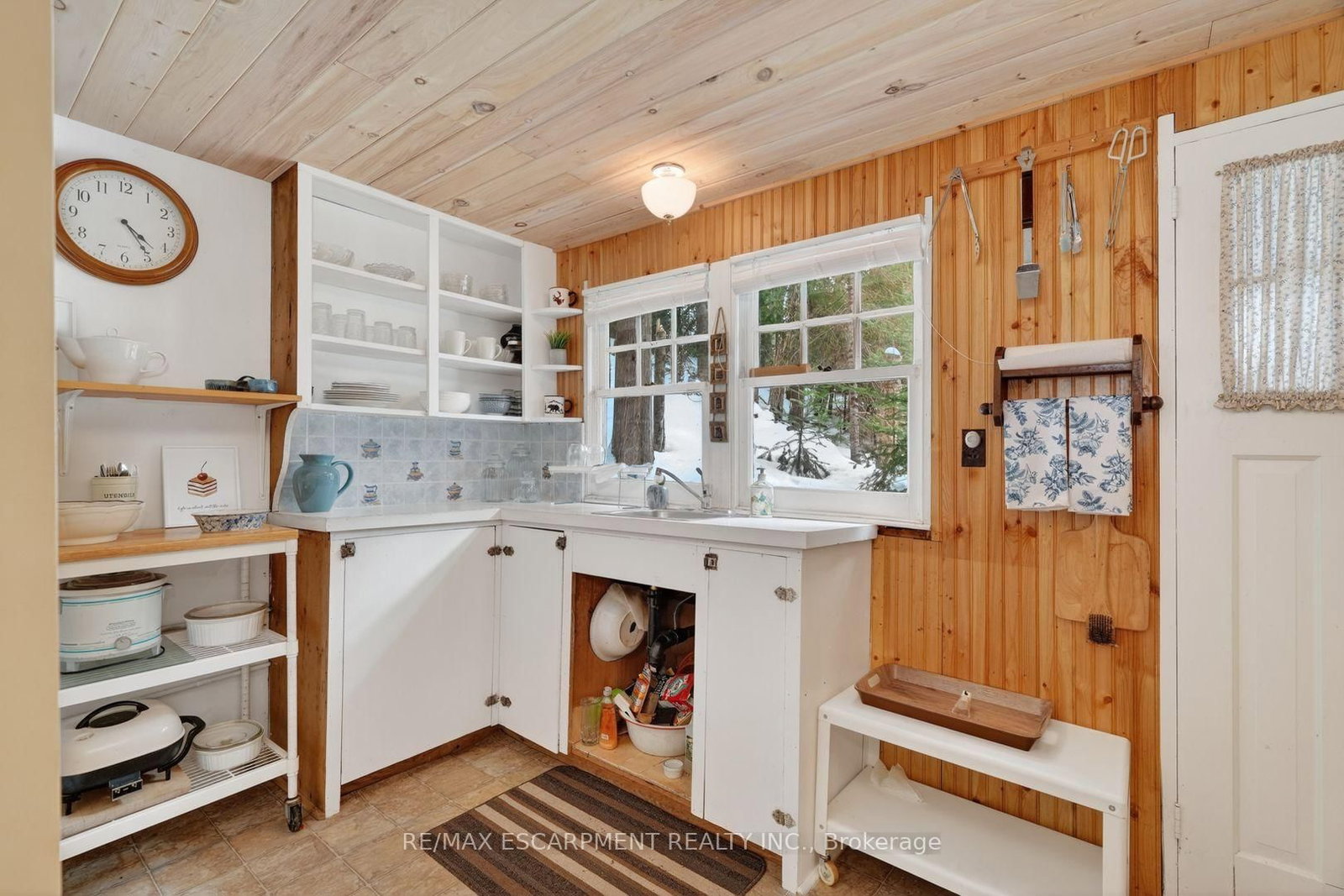 1257 Paint Lake Road • Lake of Bays, ON photo 11
