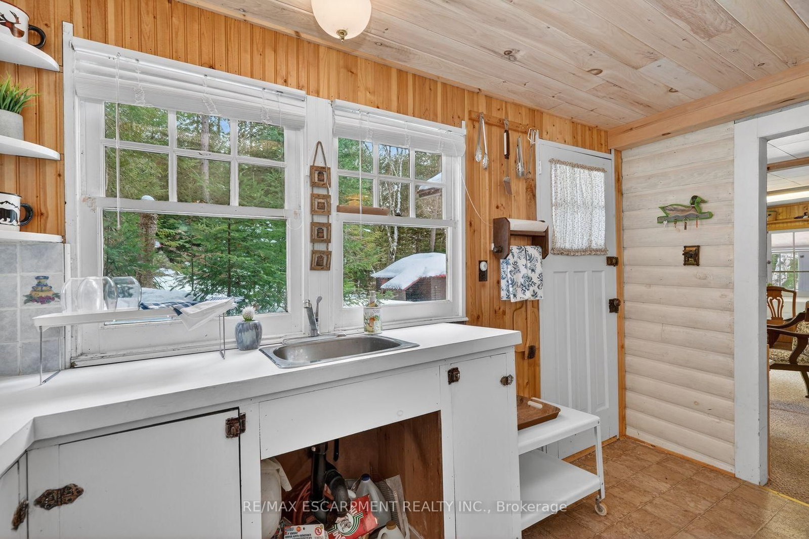 1257 Paint Lake Road • Lake of Bays, ON photo 12