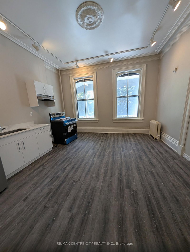1 - 474 King Street