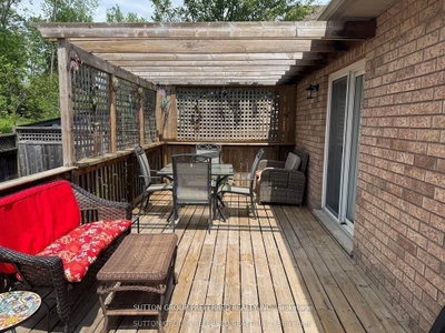 284 Exmouth Circle • London East, ON photo 4