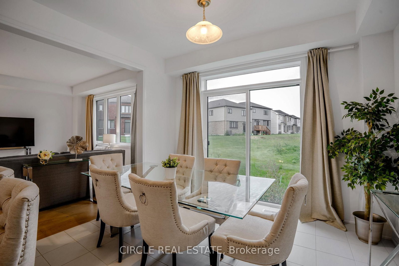 30 Heritage Way • Thorold, ON photo 12