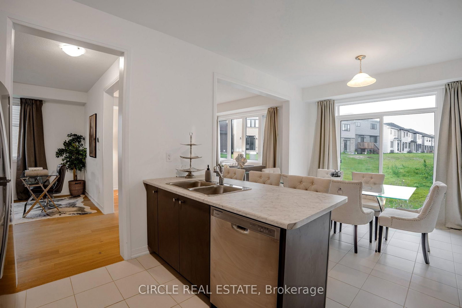 30 Heritage Way • Thorold, ON photo 15