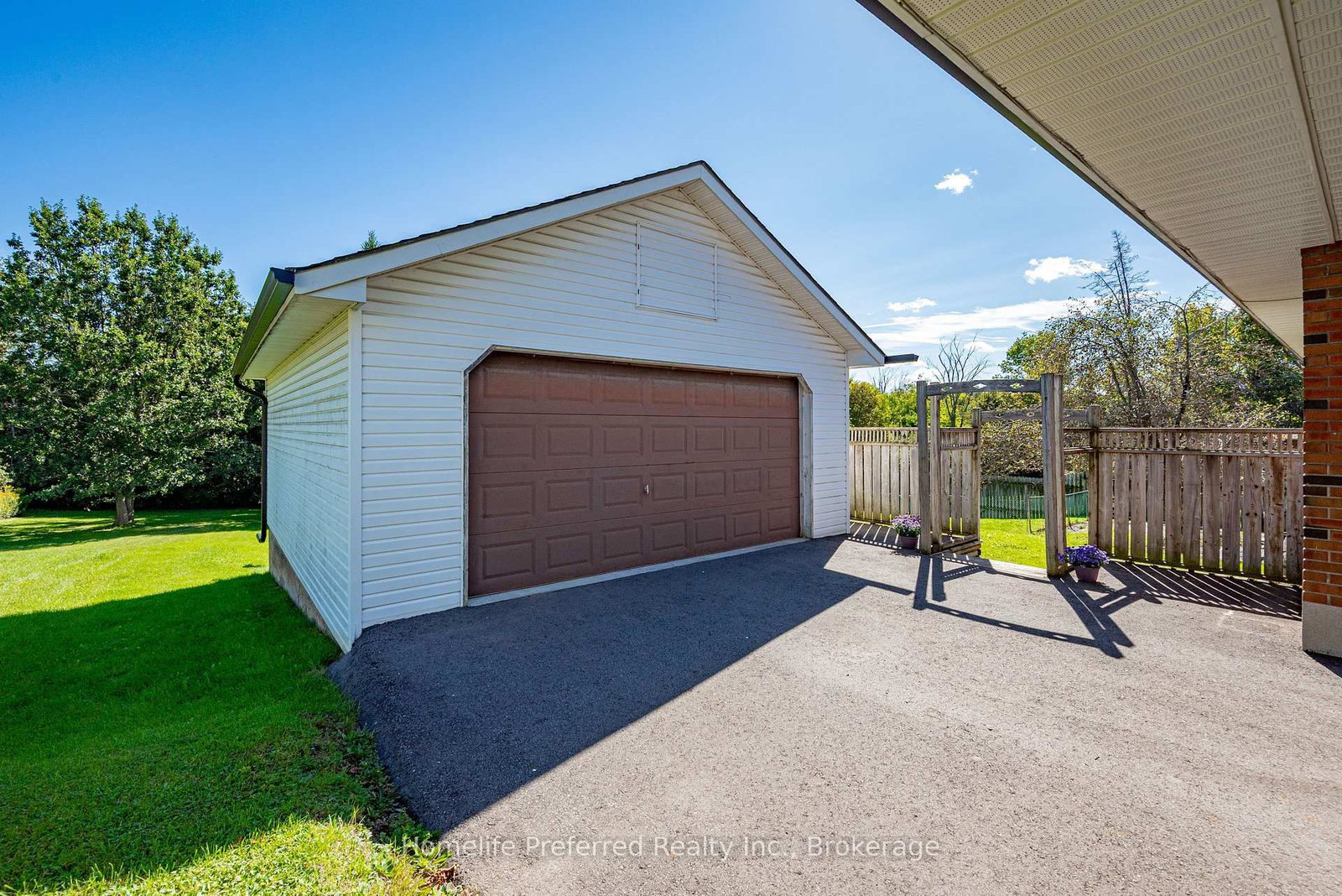 3224 Lakefield Road • Selwyn, ON photo 5