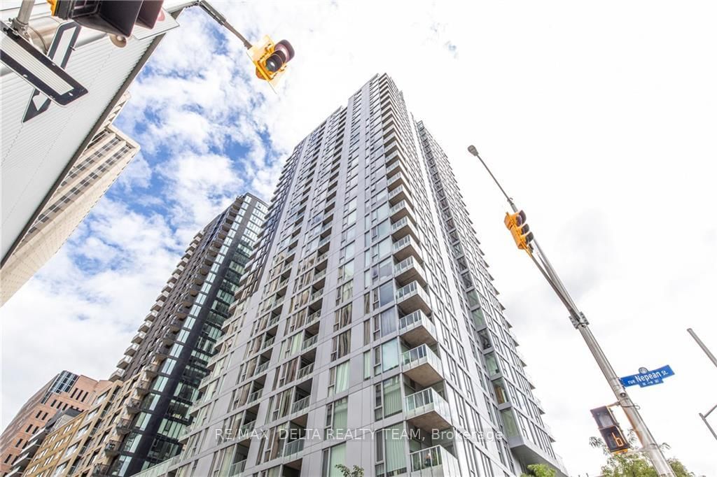 810 - 179 METCALFE Street, Ottawa 2